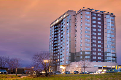 Sandman Signature Toronto Airport Hotel